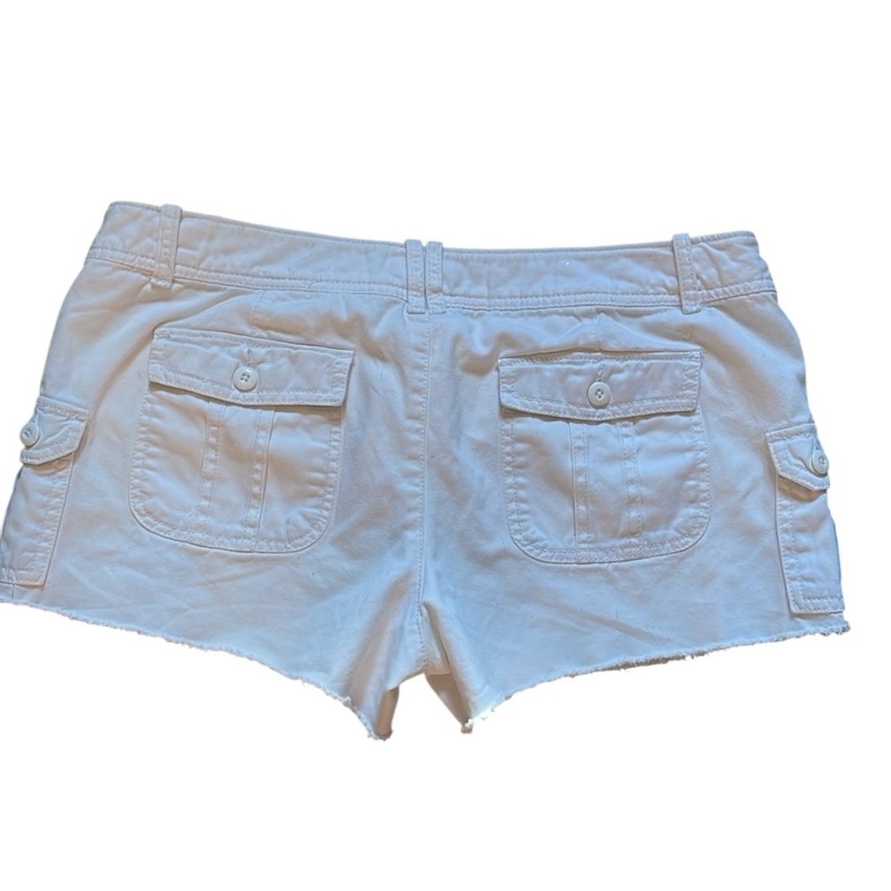 American Eagle White Cut Off Shorts - Picture 5 of 8